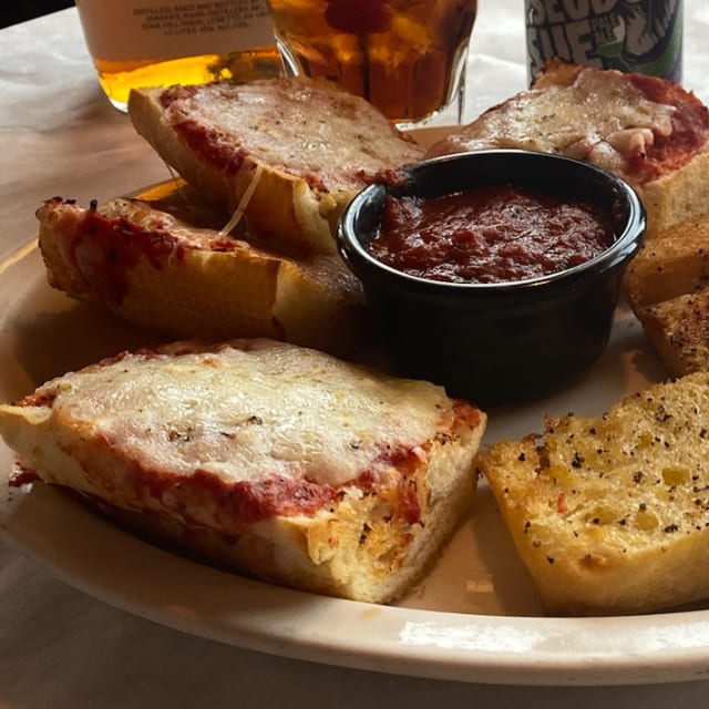 C/O Pizza Bread w/Topping.